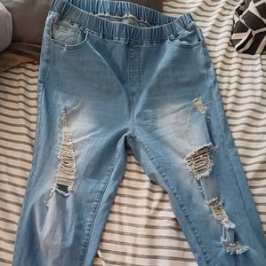 Plus- Sized Distressed Jeans